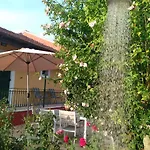 Princess House Nyaraló